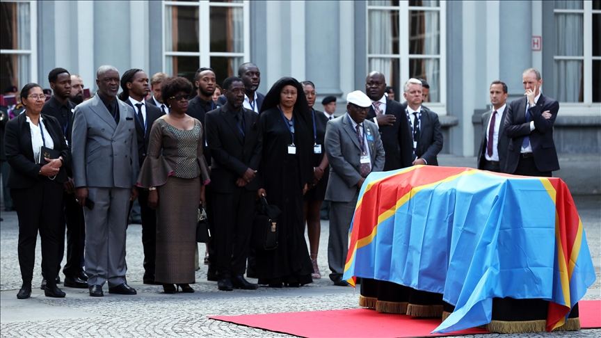 Assassinat de Lumumba : Le parquet fédéral belge réclame le renvoi d’Étienne Davignon devant le tribunal correctionnel